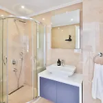For 4 With Pool Apartman *