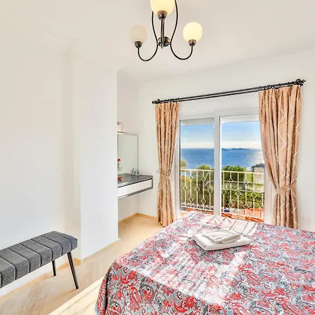 דירה For 4 With Pool קלקן