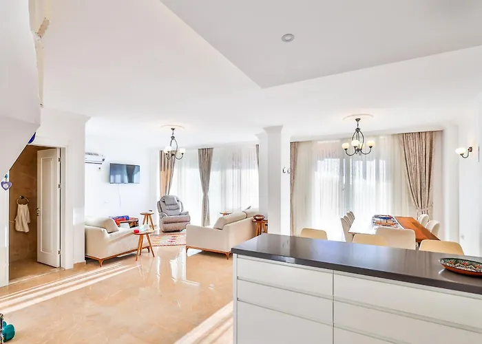 Apartament For 4 With Pool Kalkan