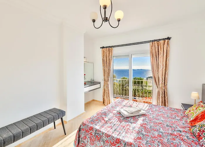 Apartament For 4 With Pool Kalkan