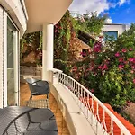 Apartamento For 4 With Pool Kalkan